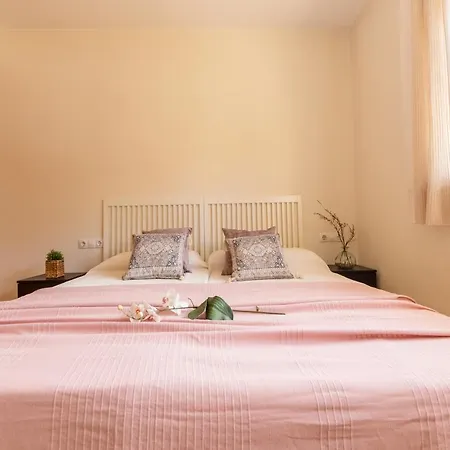 Homes & Go Tramuntana Apartment Salou